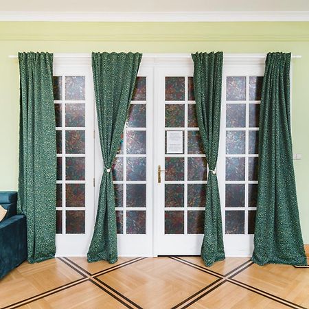 Apartamenty W Palacu Pod Baranami Краков Экстерьер фото