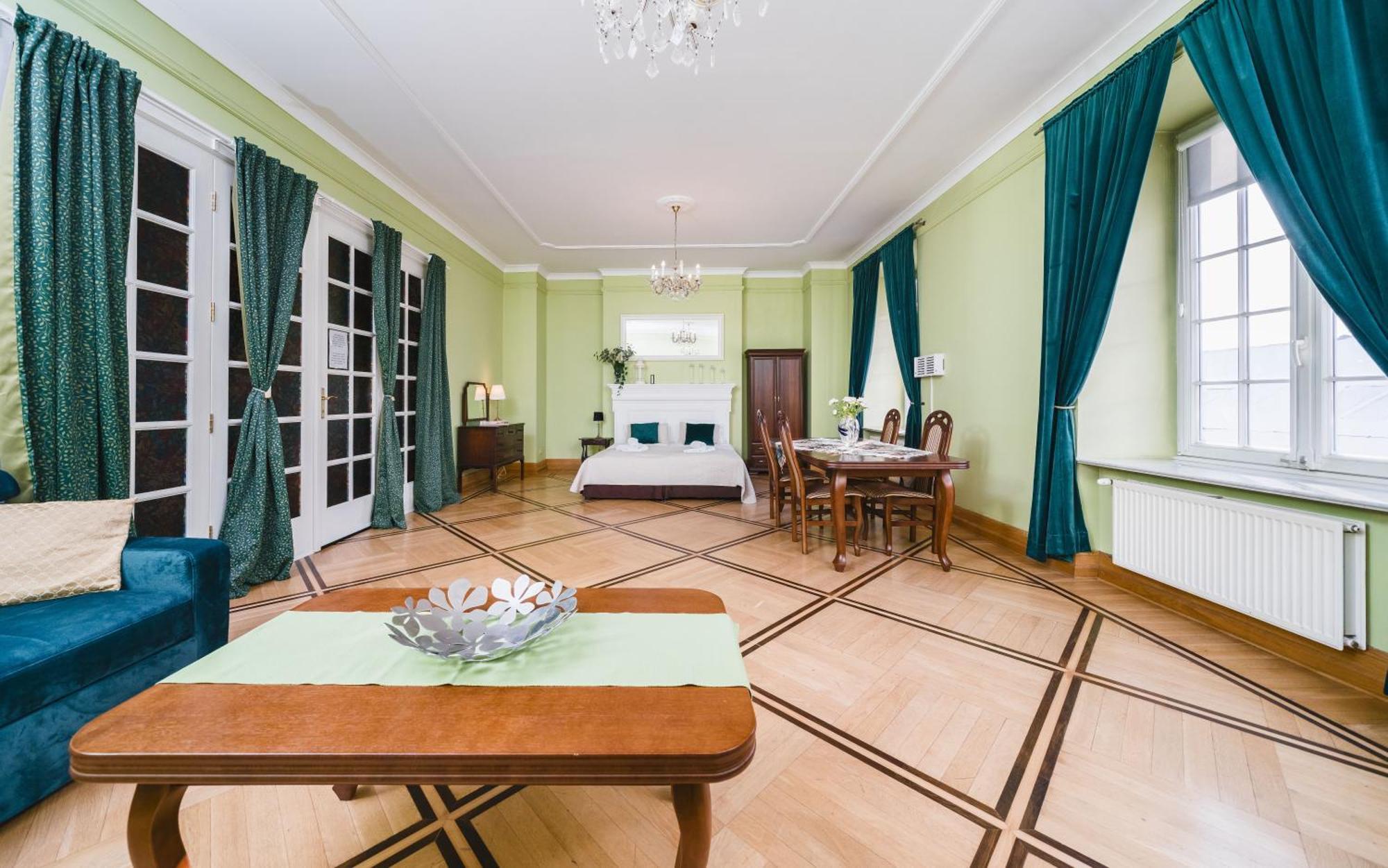 Apartamenty W Palacu Pod Baranami Краков Экстерьер фото