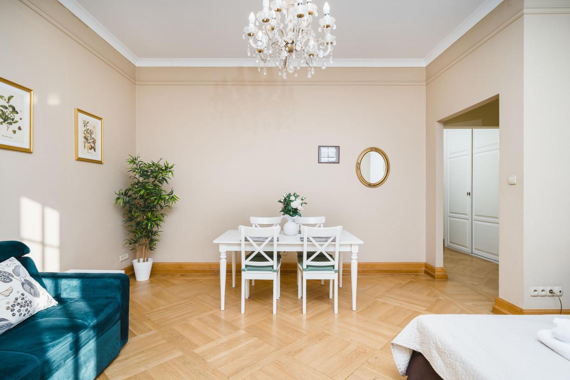 Apartamenty W Palacu Pod Baranami Краков Экстерьер фото