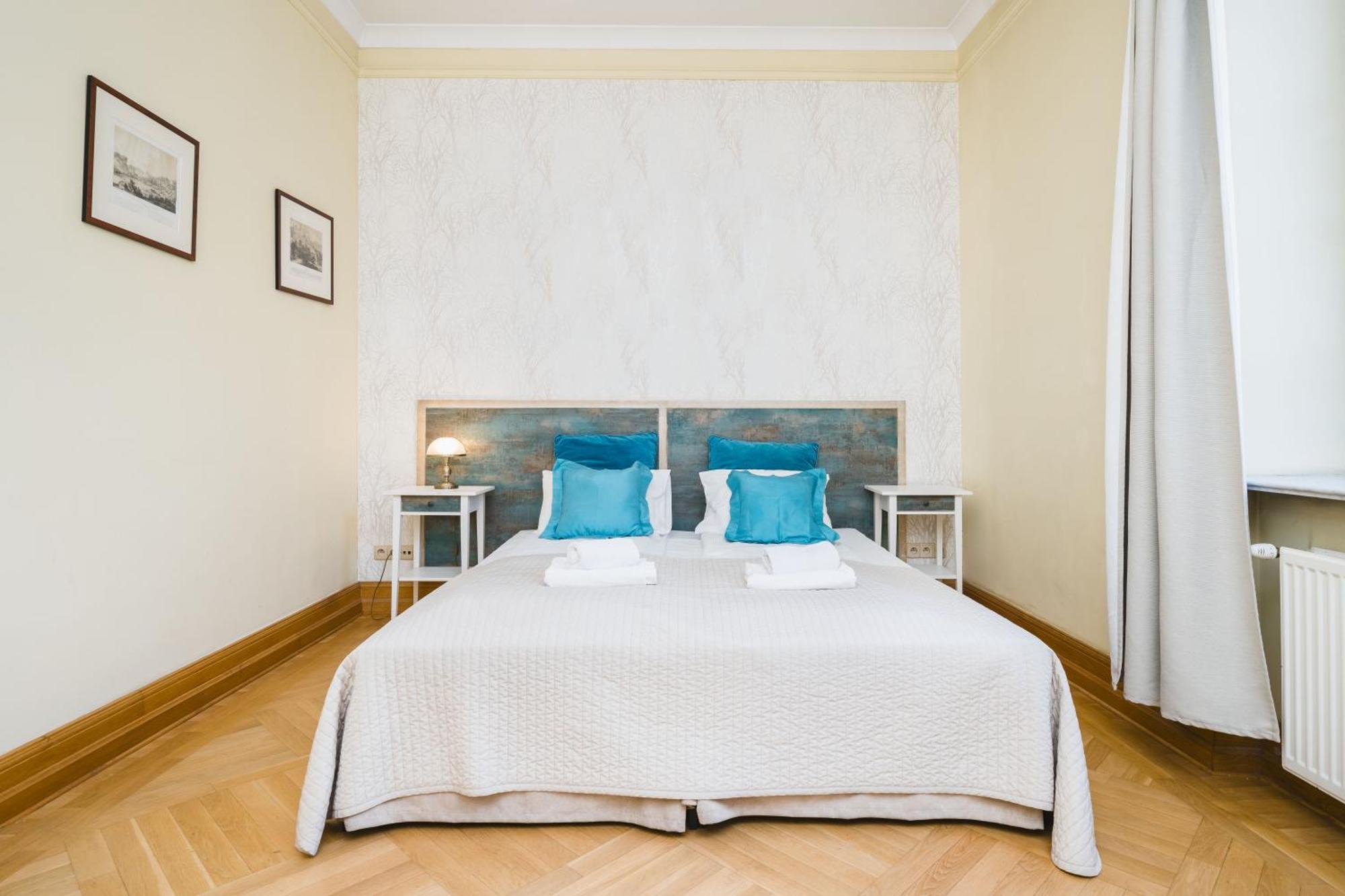 Apartamenty W Palacu Pod Baranami Краков Экстерьер фото